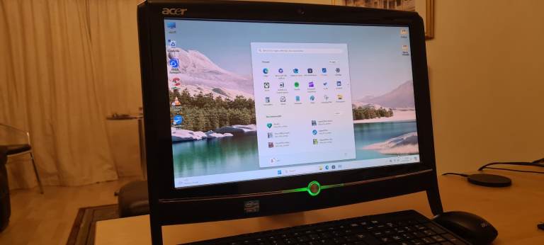 Touch Screen ALL-IN-1 PC - Intel QUAD CORE CPU (4 x 3.1GHz) - 8Gb RAM - 1 TERABYTE Drive - Office
