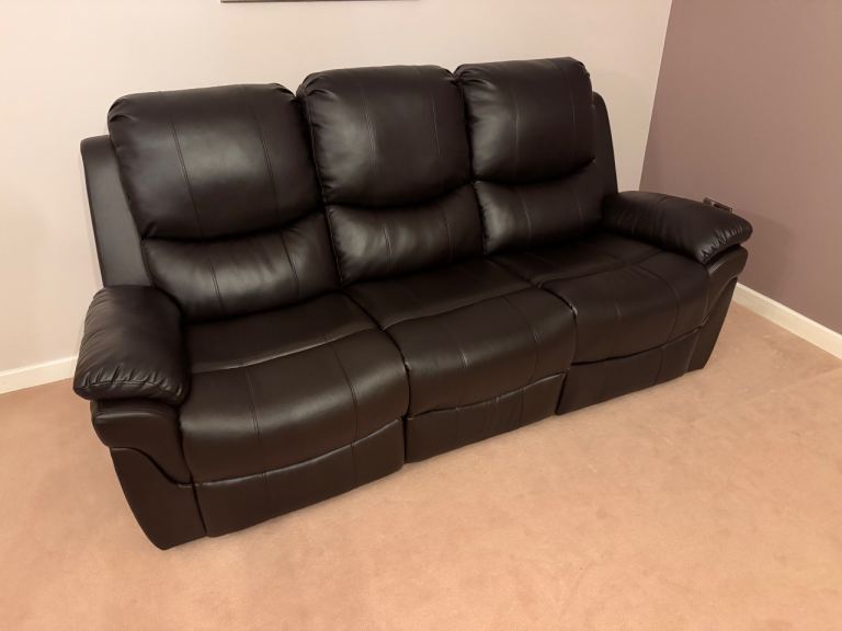 Brown Leather 3-Seater Sofa with Recliners – Good Condition