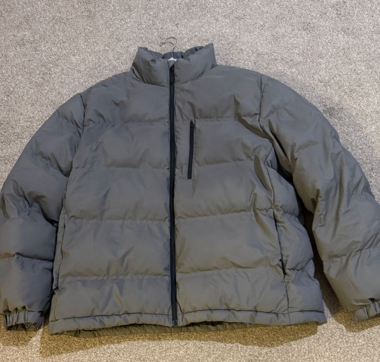 H&M Regular Fit Water-repellent Puffer Jacket Size XL