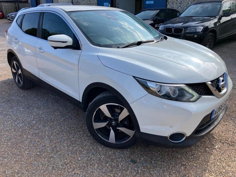2016 Nissan Qashqai 1.2 AUTO. N-Connecta. Automatic Family SUV. White. Px Swap