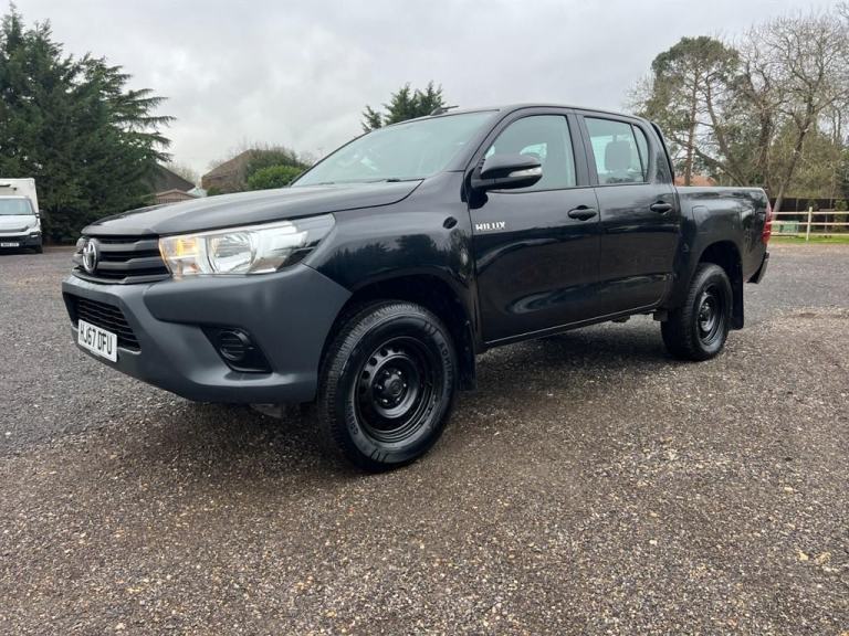 2017 Toyota Hilux Active D/Cab Pick Up 2.4 D-4D PICK UP DIESEL Manual