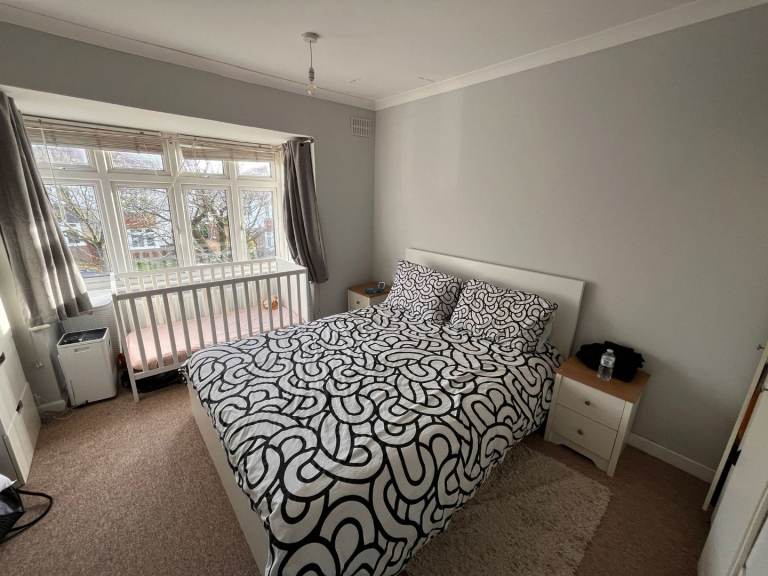 3 bedroom semi with shared drive in patcham