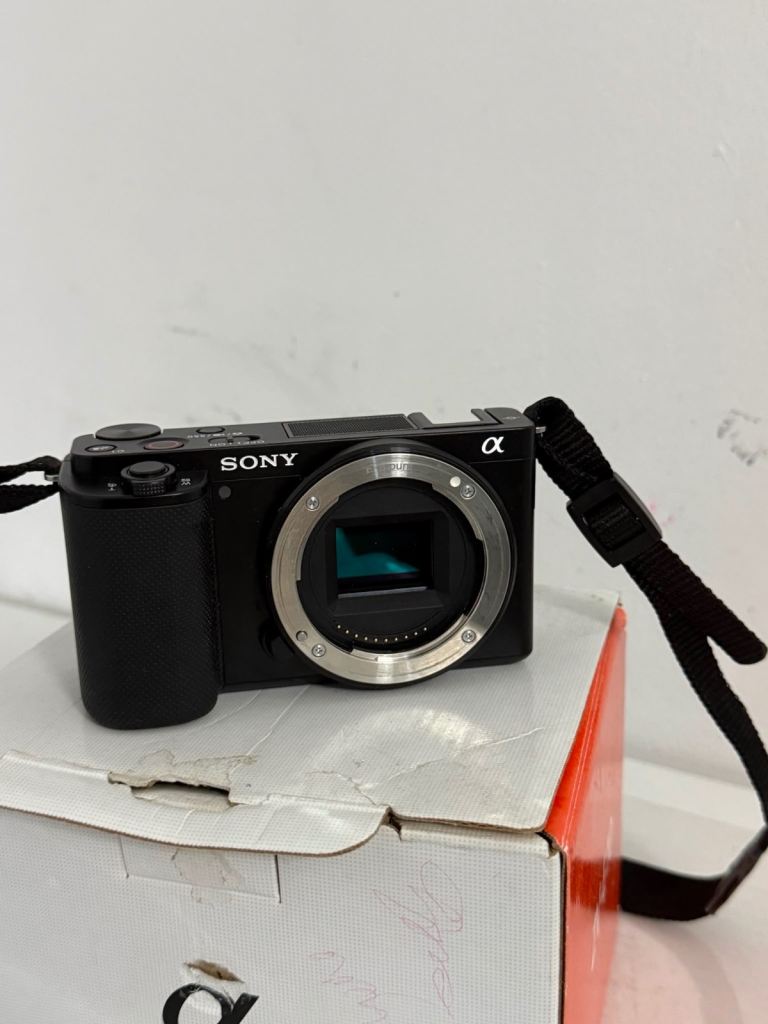 Sony ZV-E10 Digital Camera with Lens - As Good As New
