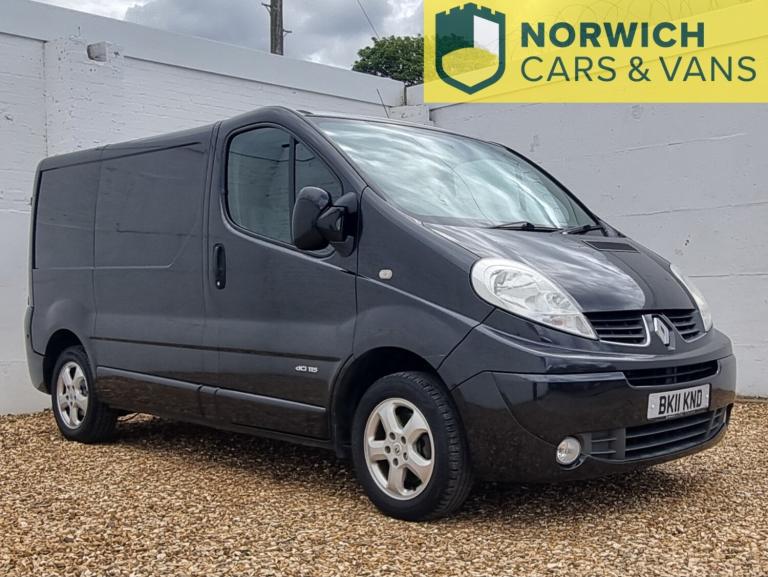 RENAULT TRAFIC 2.0 dCi SL27 Sport 2011