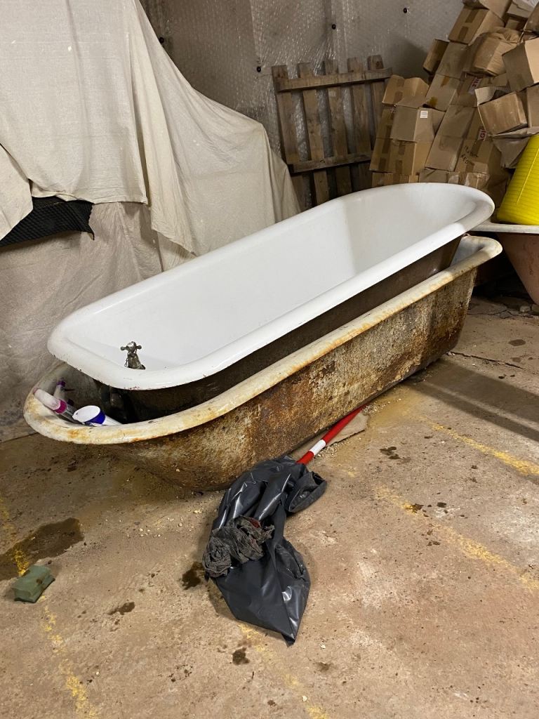 Baths Cast Iron 
