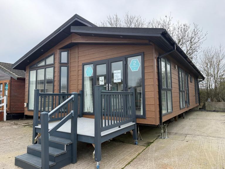 New 2022 Model 40x22 Resi Spec Twin Lodge - Bath, Ensuite - Offsite for Own Land