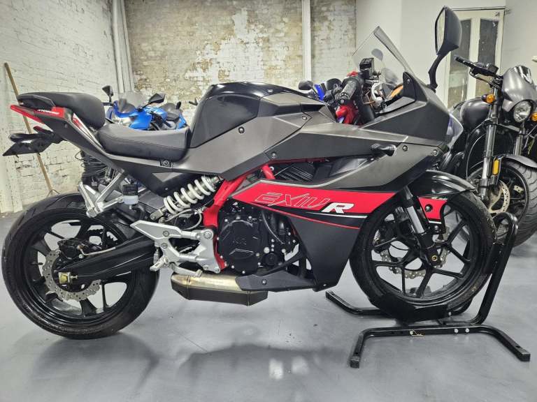 Hyosung GD 250R 2016 Low mileage