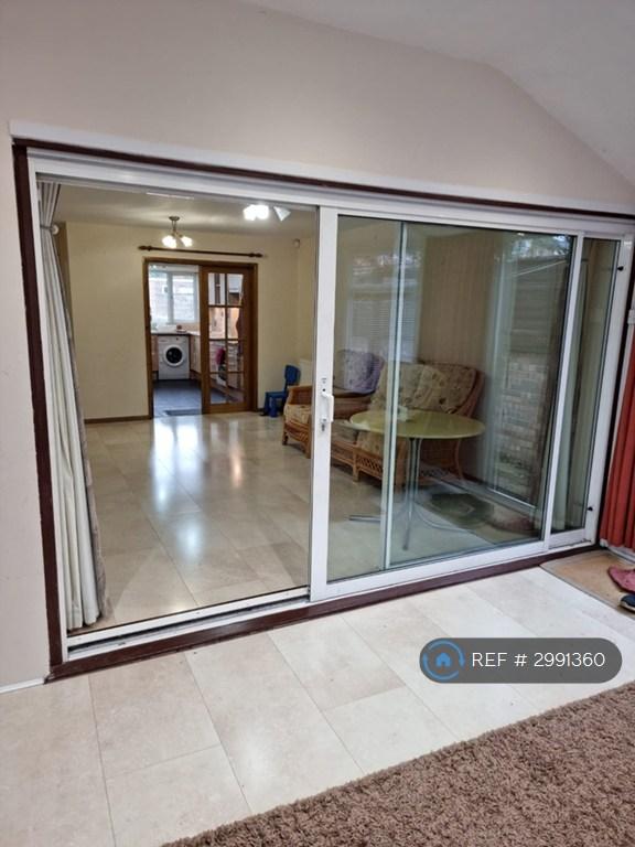3 bedroom house in Pheasant Rise, Bar Hill, Near Cambridge, CB23 (3 bed) (#2991360)