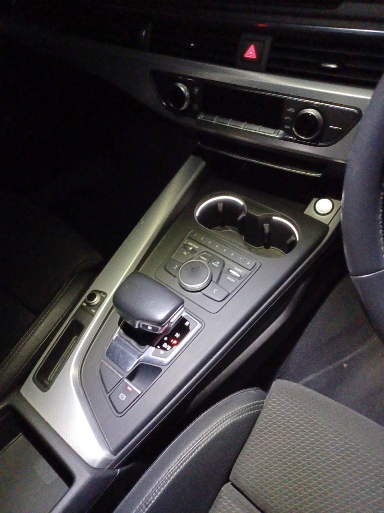 Audi, A4, Saloon, 2017, Semi-Auto, 1968 (cc), 4 doors