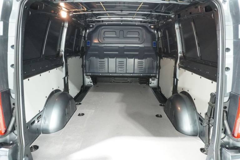 2021 Mercedes-Benz Vito 2.0 114 CDI Premium Panel Van 5dr Diesel G-Tronic RWD L2 Euro 6 (s/s) (LW...