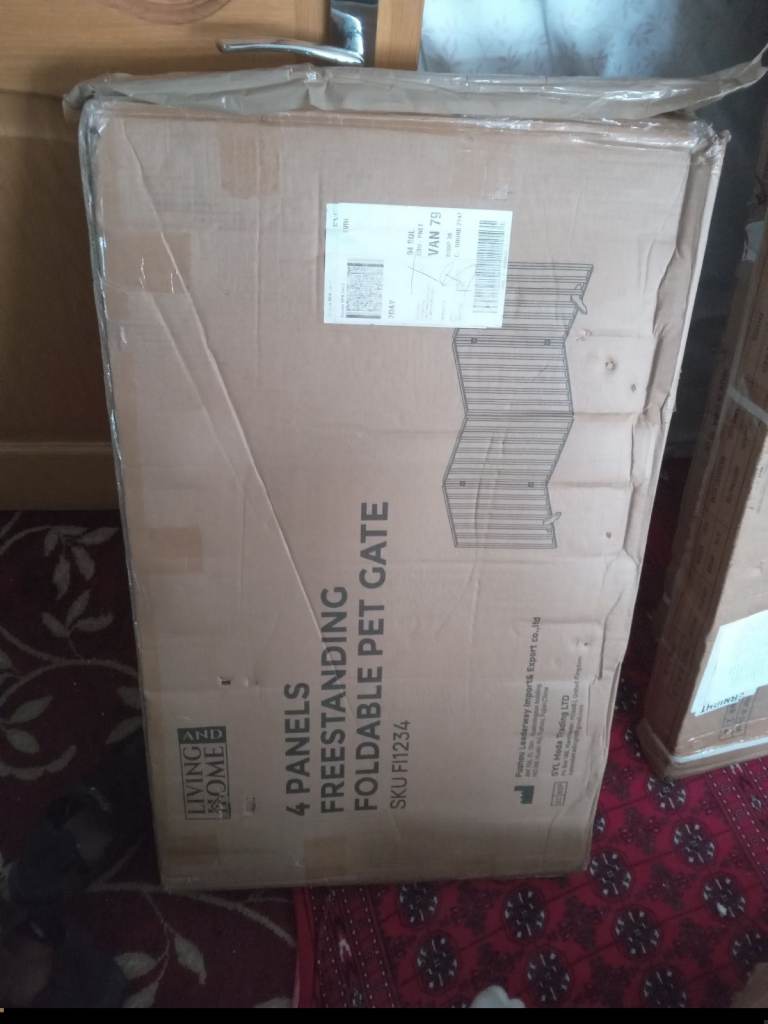 Living Home Freestanding Foldable Pet Gate - NEW, Unopened
