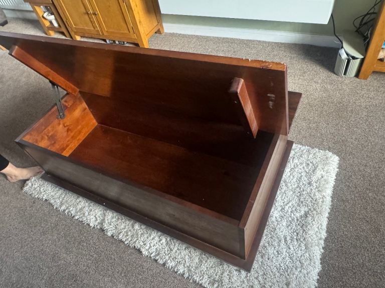 Laura Ashley Style Garrat 12 Drawer Coffee Table possible delivery