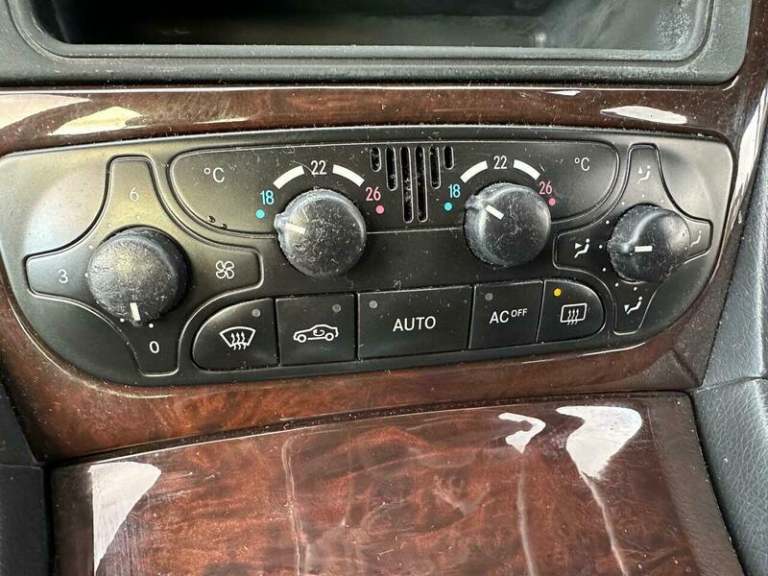 2003 Mercedes-Benz C Class 1.8 C180 Kompressor Elegance SE 4dr Petrol Automatic