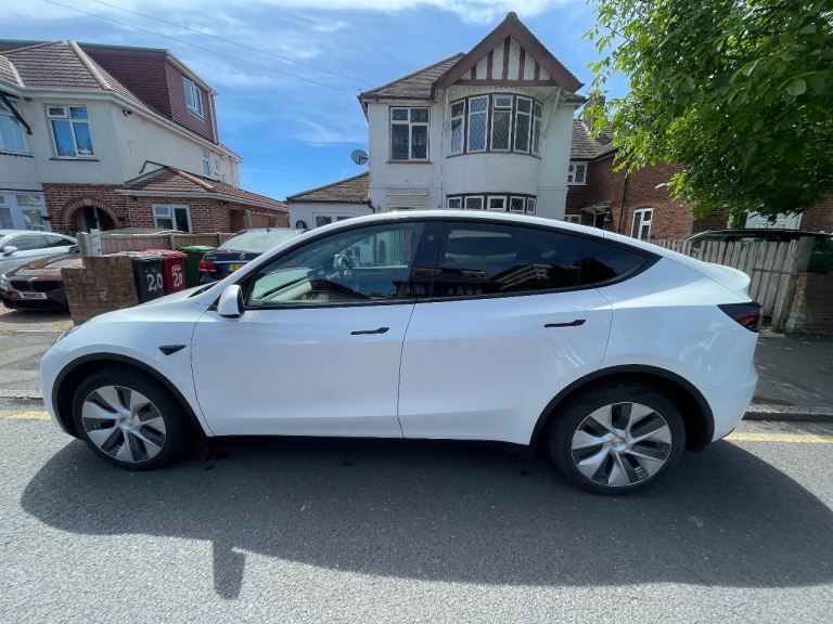Tesla, MODEL Y, MPV, 2024, Other, 1 (cc), 5 doors