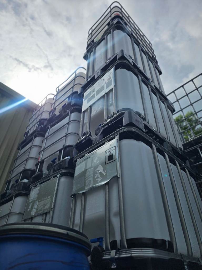 Ibcs / totes water tanks 