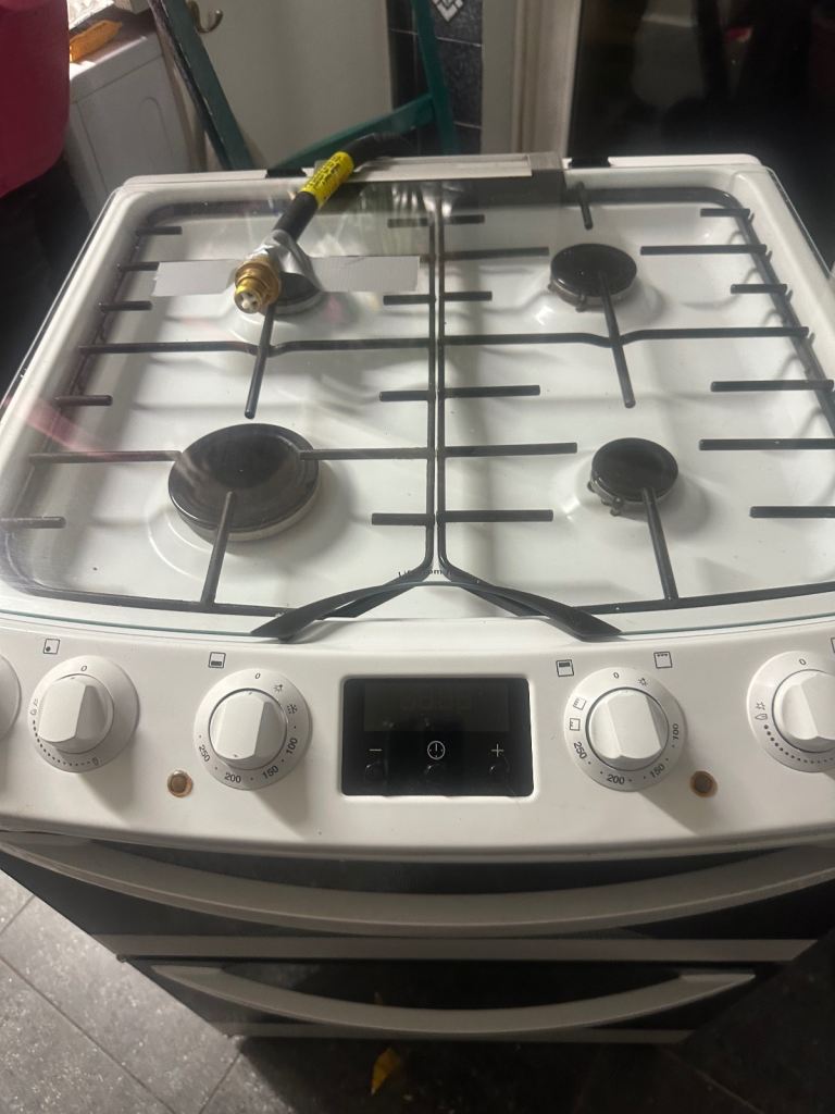 Zanussi dual fuel cooker 