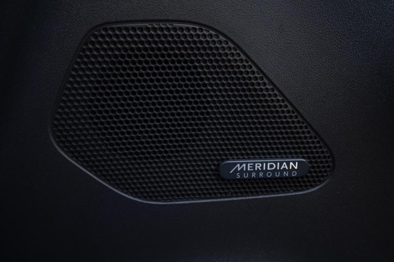 2016 Jaguar F-Pace 3.0d V6 1st Edition 5dr Auto AWD ESTATE DIESEL Automatic