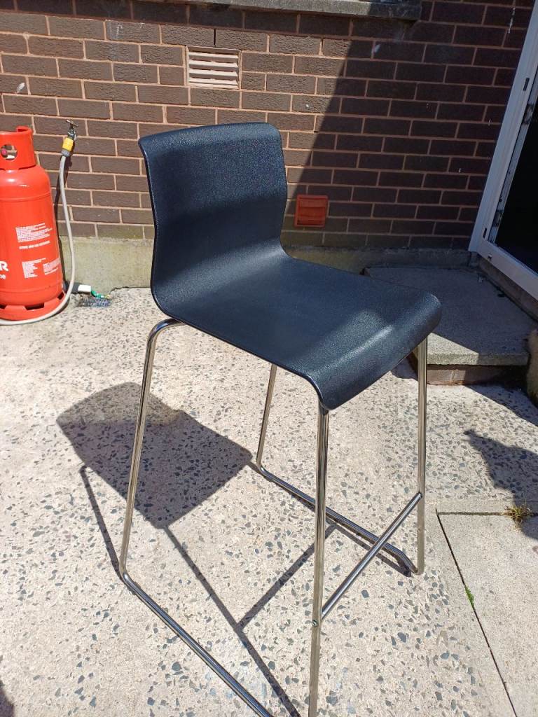 3 Bar Stools 