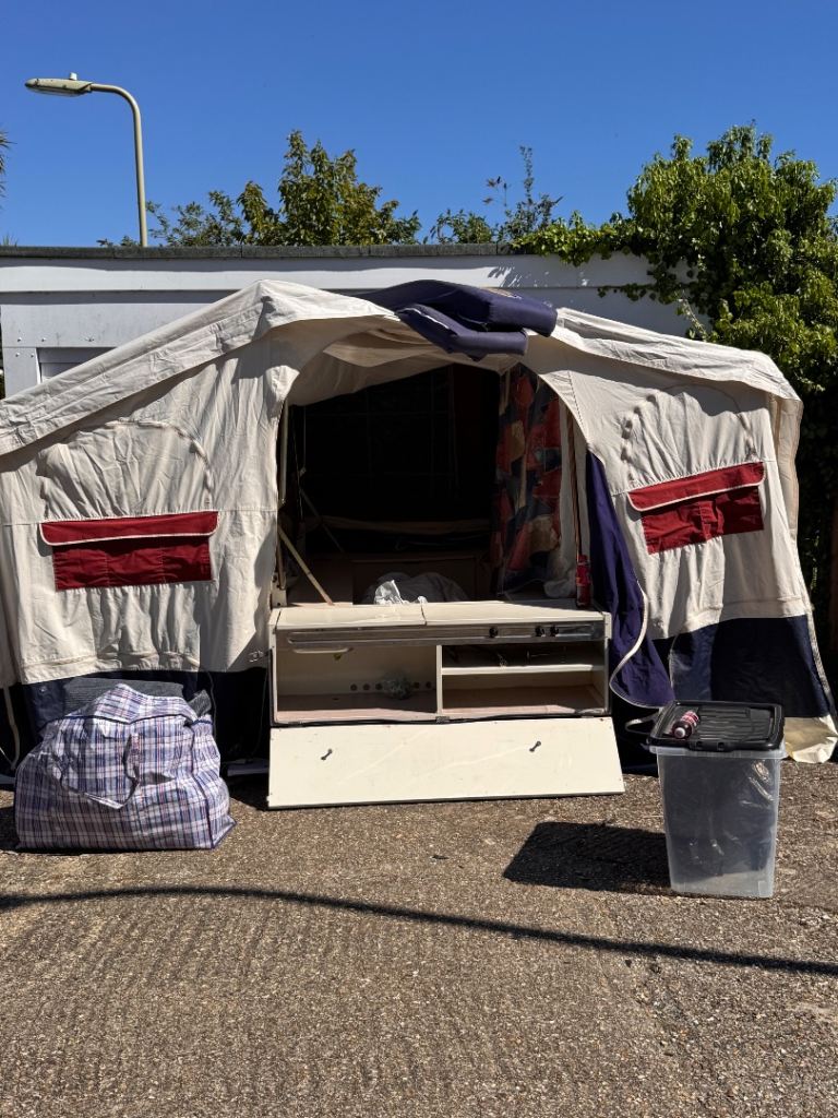 Trailer tent 