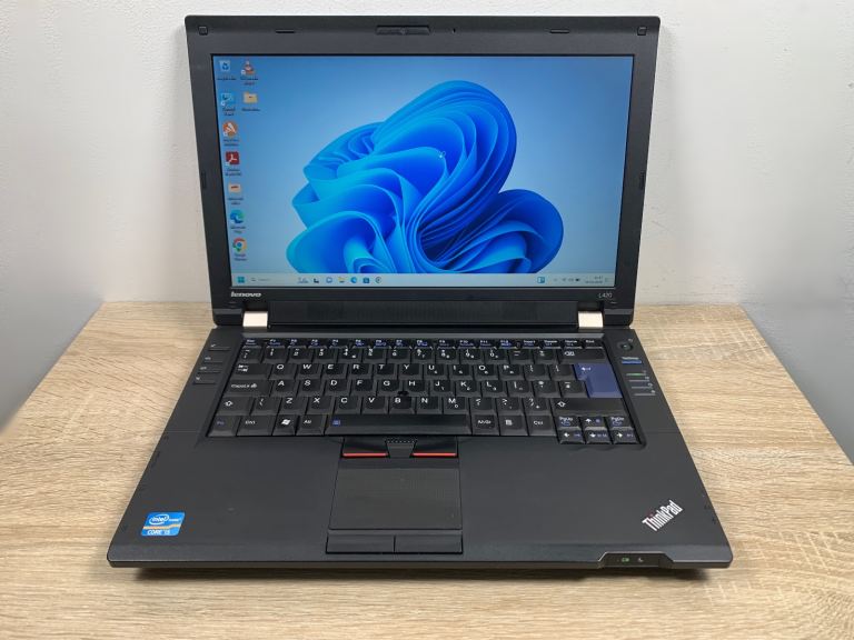 Lenovo i5 8GB 256GB SSD VeryFast HD Laptop, Win 11, Microsoft office
