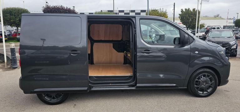 2025 Citroen Dispatch 75 kWh Driver M Auto MWB 6dr (7.4kW Charger) PANEL VAN Electric Automatic