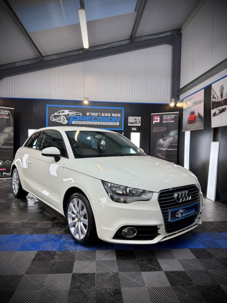 Audi, A1, Hatchback, 2011, Manual, 1598 (cc), 3 doors