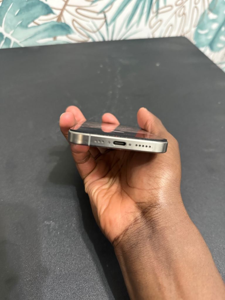 iPhone 15 Pro Unlocked