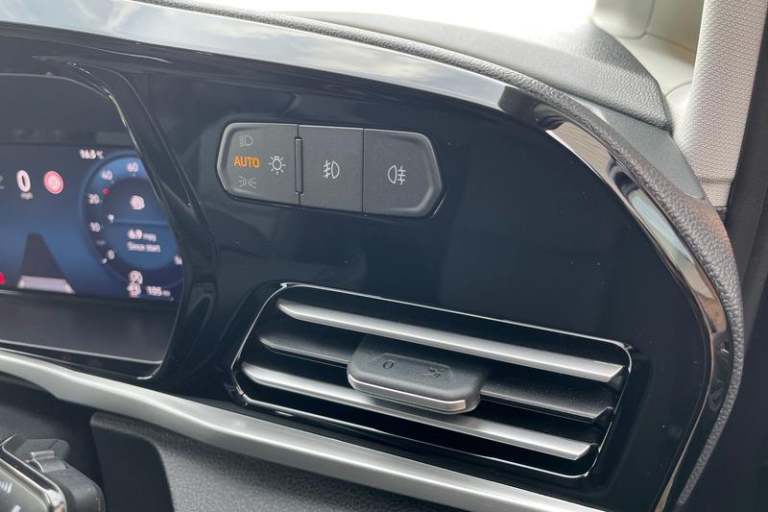 2025 Ford Transit Connect 220 Limited L1 SWB 2.0 EcoBlue 102ps Manual Panel Van Diesel Manual