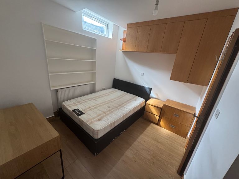 En-suite medium in Tottenham Hale 
