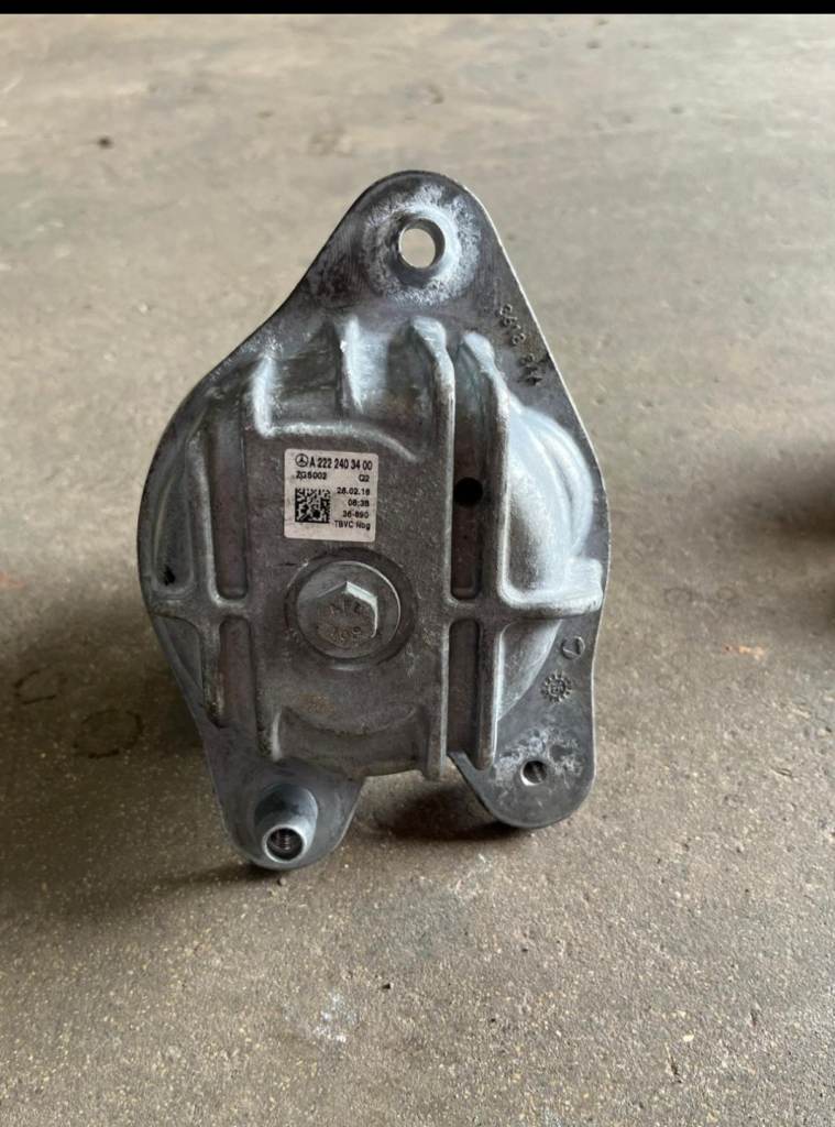 Mercedes-Benz Engine Mount Genuine OEM