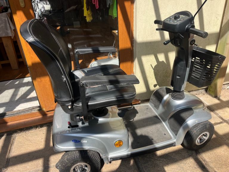 Mobility Scooter – Silver, Good Condition
