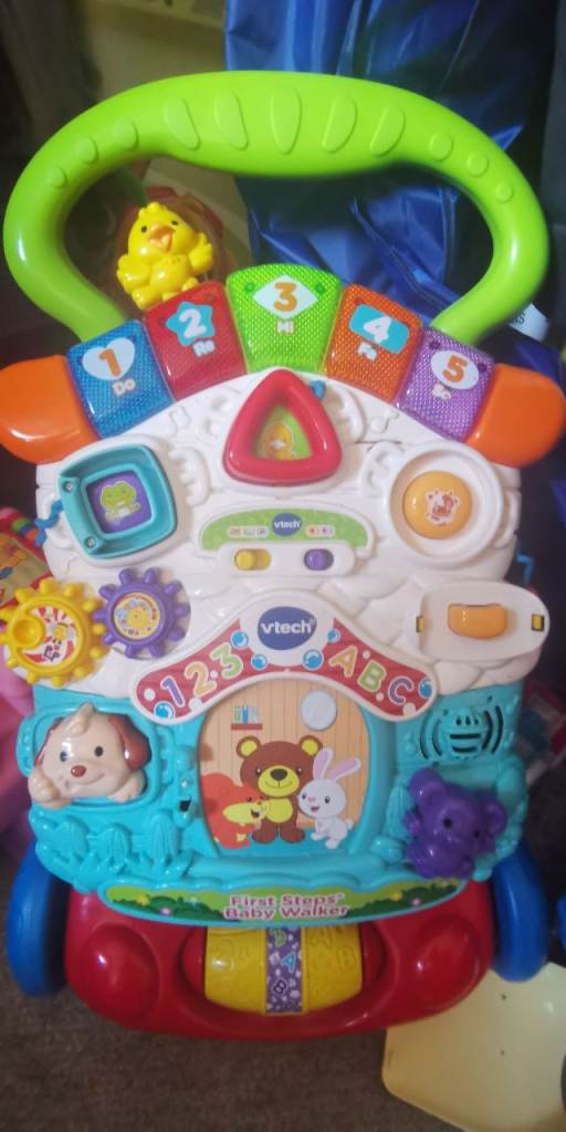 VTech First Steps Baby Walker – Multicoloured, Good Condition