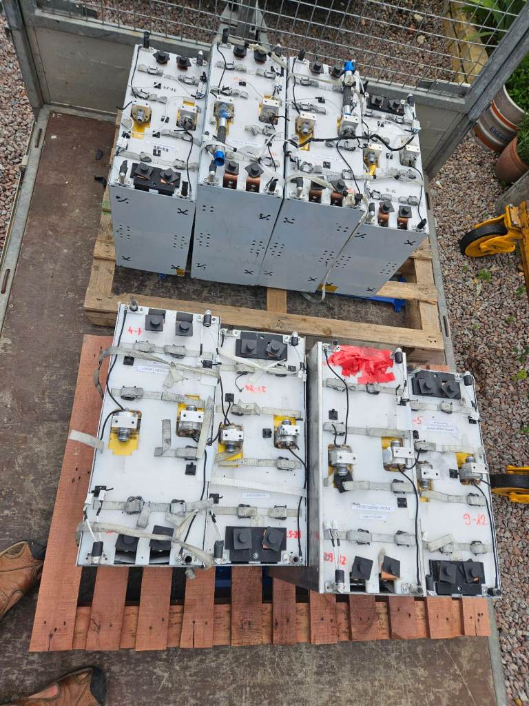 600 Volt lithium battery 