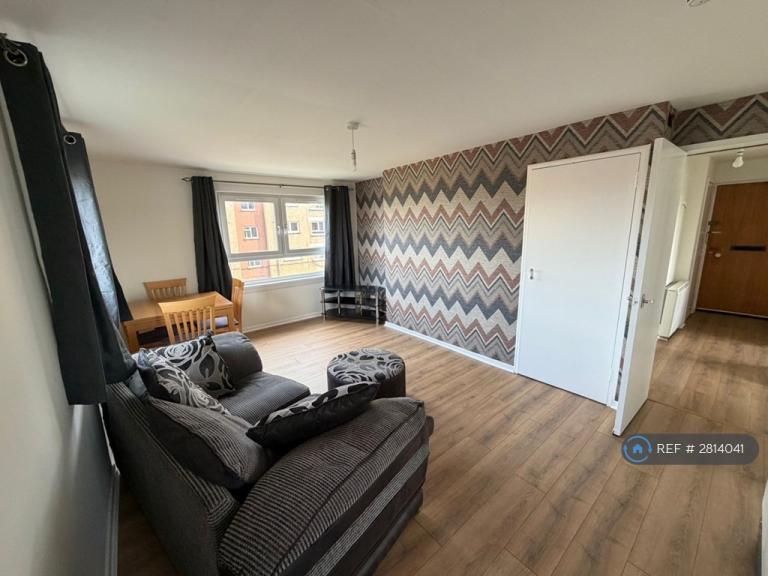 2 bedroom flat in Bailie Terrace, Edinburgh, EH15 (2 bed) (#2814041)