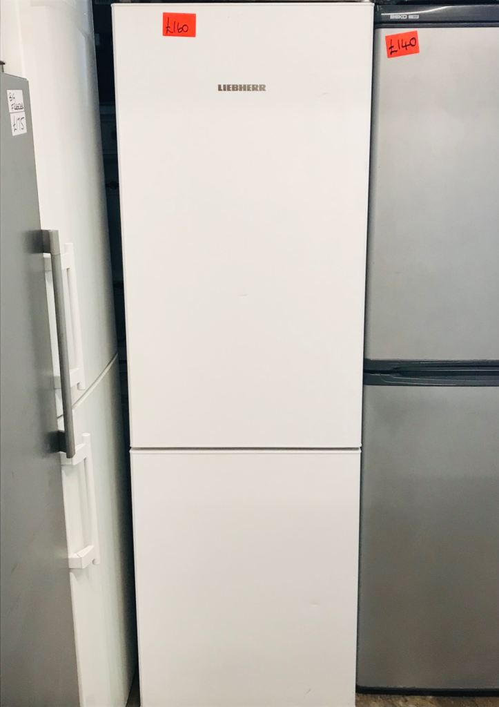 🚚 LIEBHERR FROST FREE FRIDGE FREEZER CAN DELIVER £160