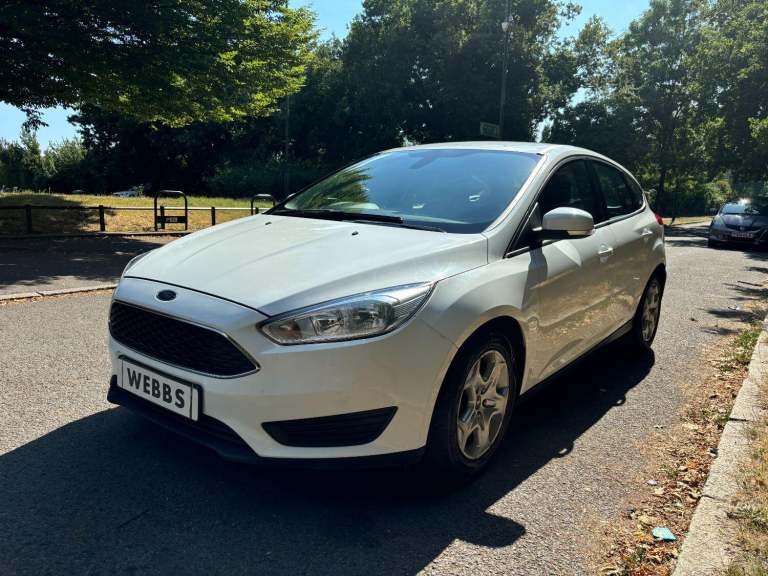 FORD FOCUS 1.0 T EcoBoost 99g Style White Manual Petrol 2016