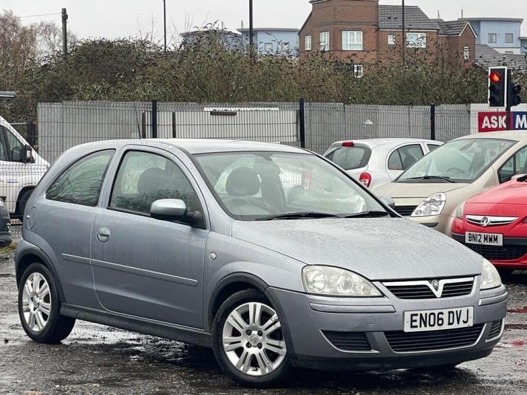 * 2006 VAUXHALL CORSA AUTOMATIC 1.4L 5 DOOR + 12 SERVICES + LOW 59K MILES * 