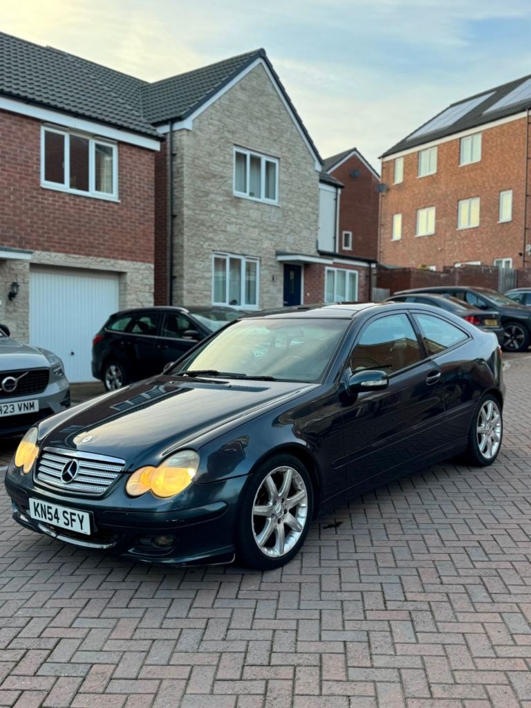 Mercedes-Benz, AUTOMATIC C CLASS, Coupe, 2005 Auto, 2148 (cc), 3 doors