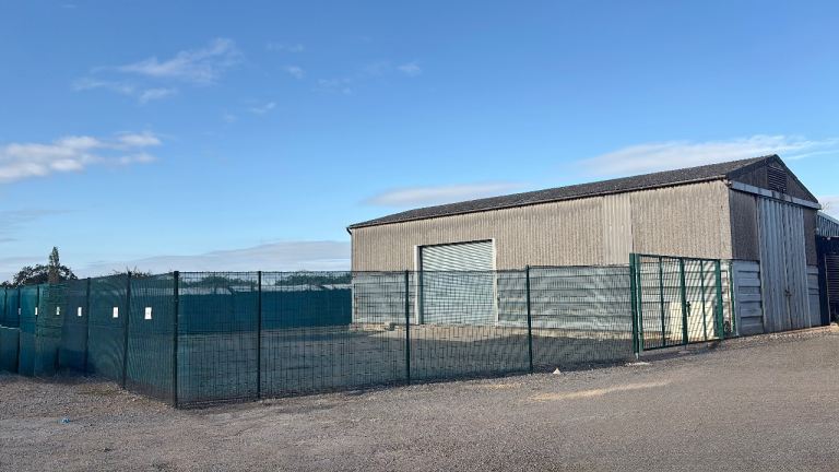 🏭 2,500 SQ FT INDUSTRIAL WAREHOUSE / UNIT TO LET IN BEDFORD