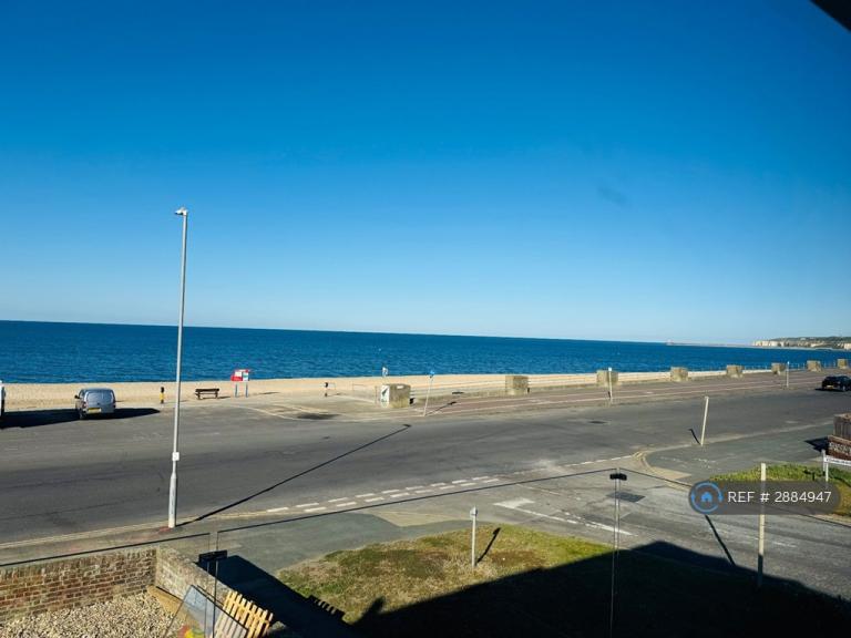 2 bedroom house in Marine Parade, Seaford, BN25 (2 bed) (#2884947)