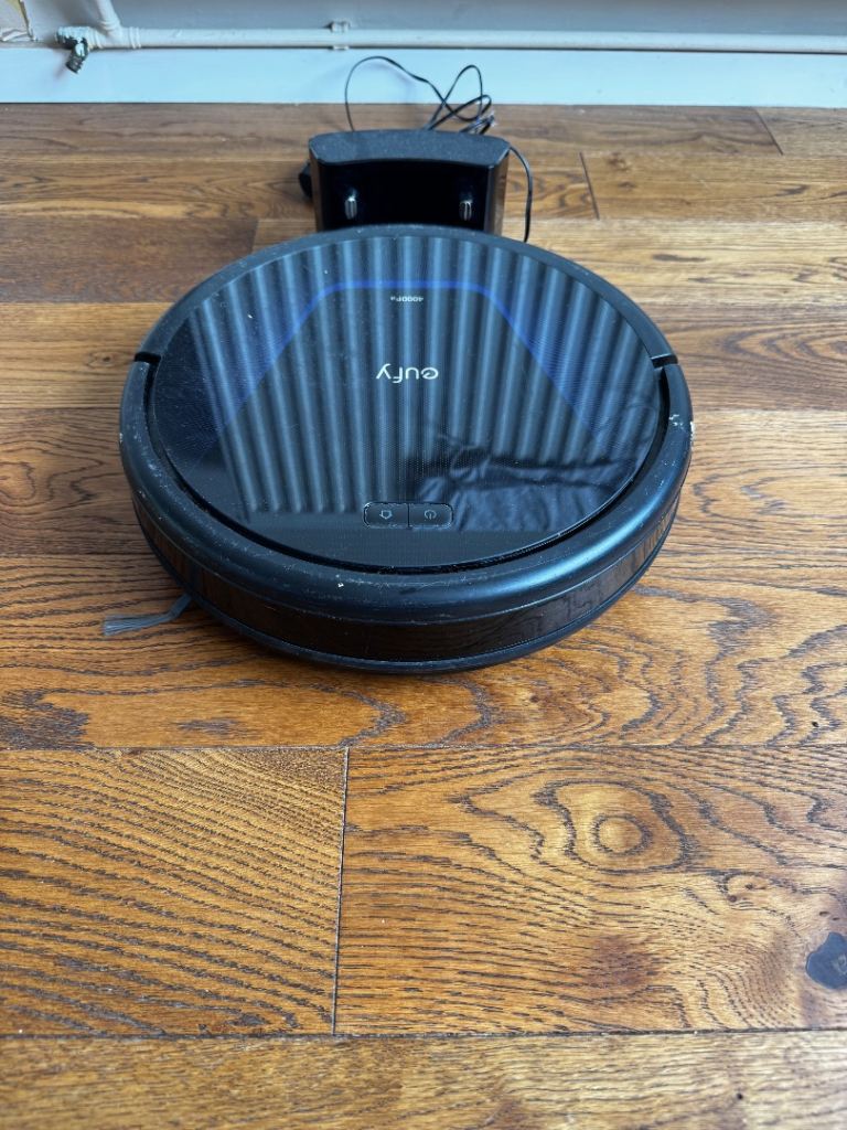 Eufy Robot Vacuum Cleaner – Black