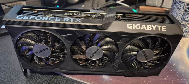 RTX 4070 12GB GDDR6X Graphics Card 