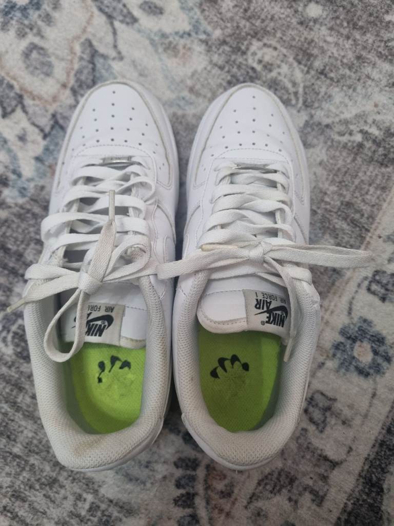 Used White Nike Air Force 1