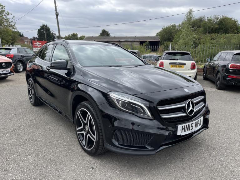 MERCEDES-BENZ GLA 2.1 GLA200d AMG Line 2015