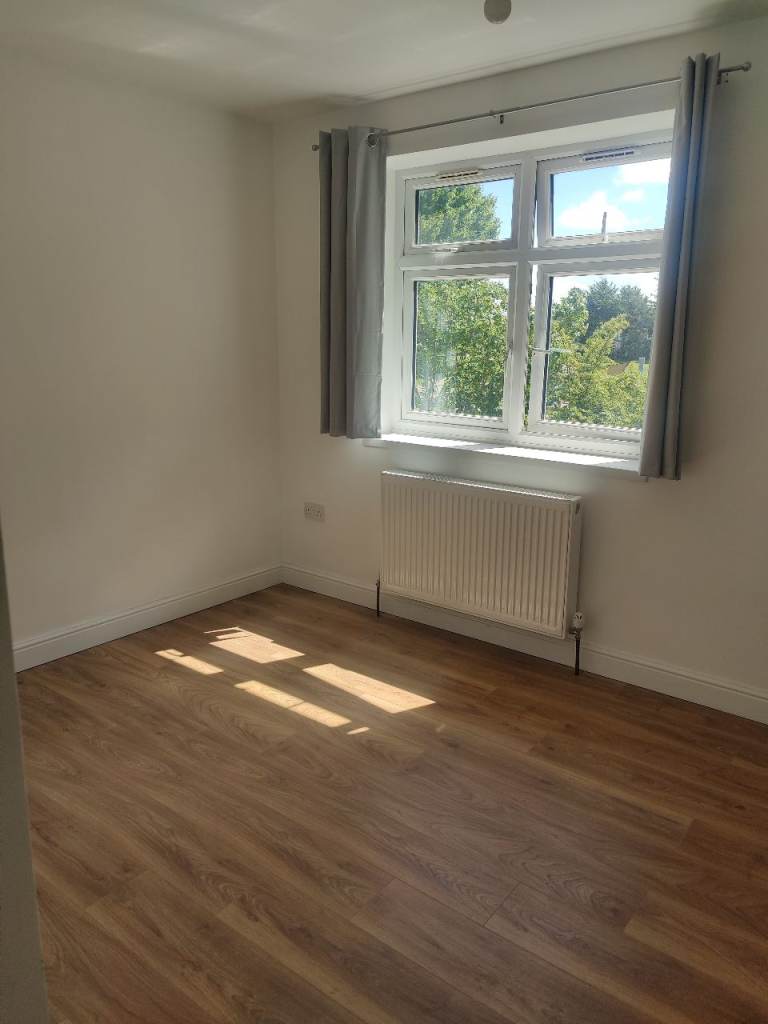 One very beautiful double bedroom in North London Enfield 