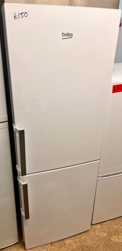 BEKO FRIDGE FREEZER LIKE NEW  SPEC