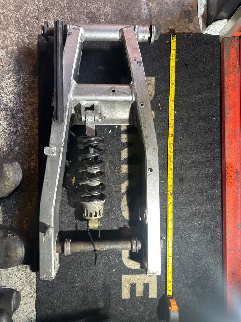 2004 fazer 600 swing arm 