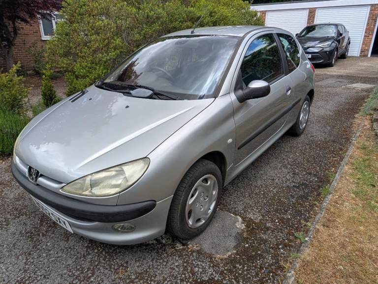 Peugeot, 206, Hatchback, 2003, Manual, 1360 (cc), 3 doors