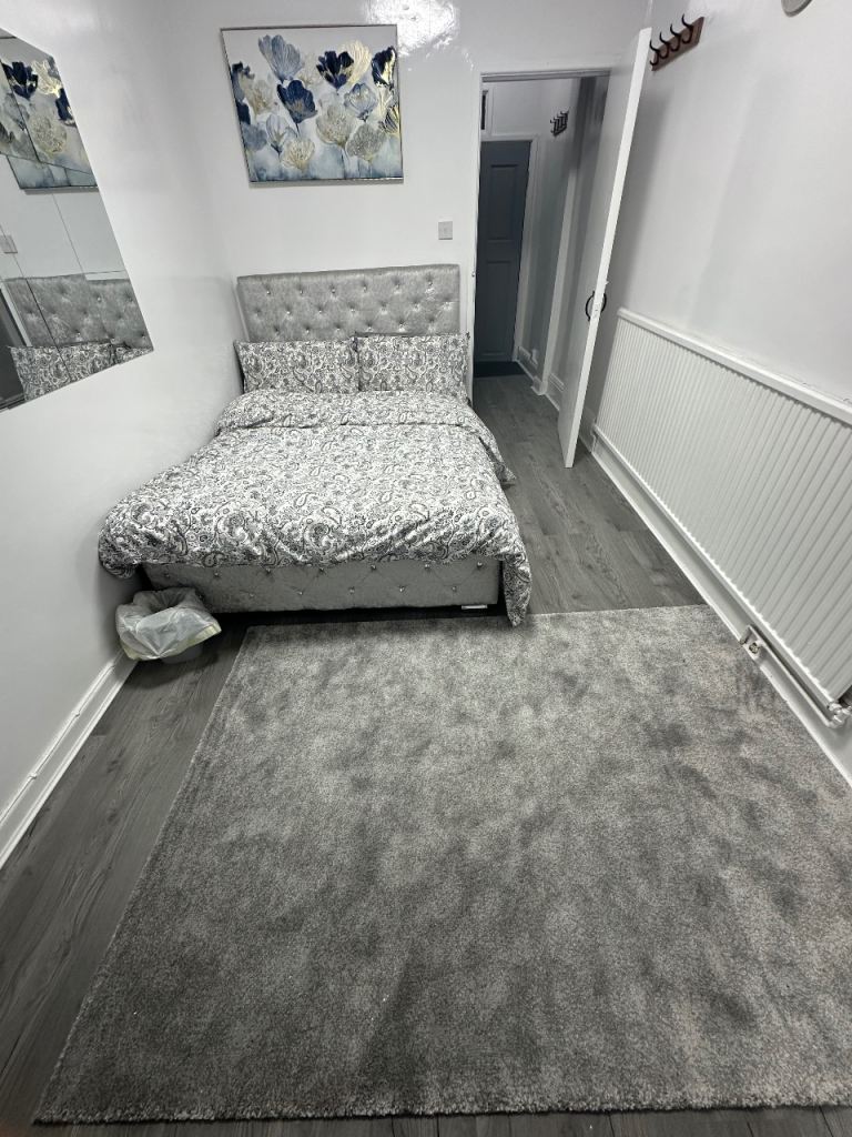 2 bedroom flat in Montpelier/Cheltenham Road bs6