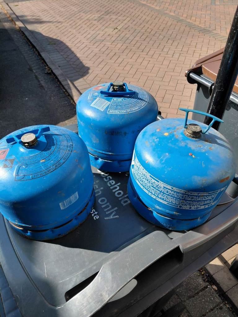 Campingas bottles. 904.